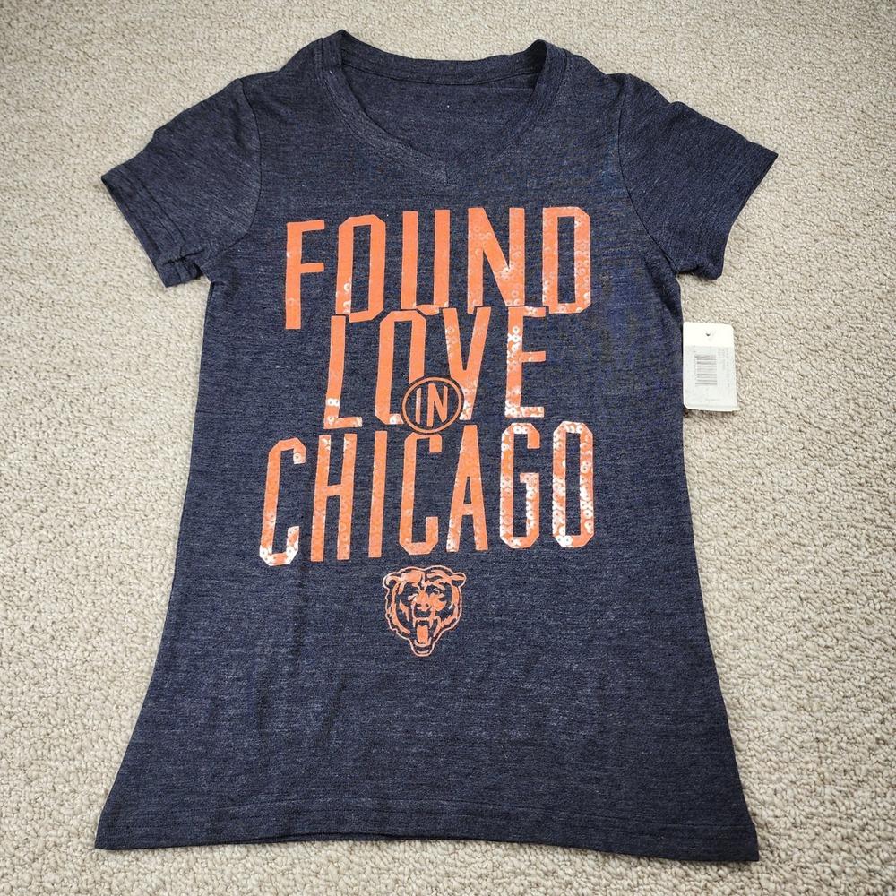 Chicago Bears T-Shirt Size S Found Love In Chicago Sequin Tri-Blend Gray READ